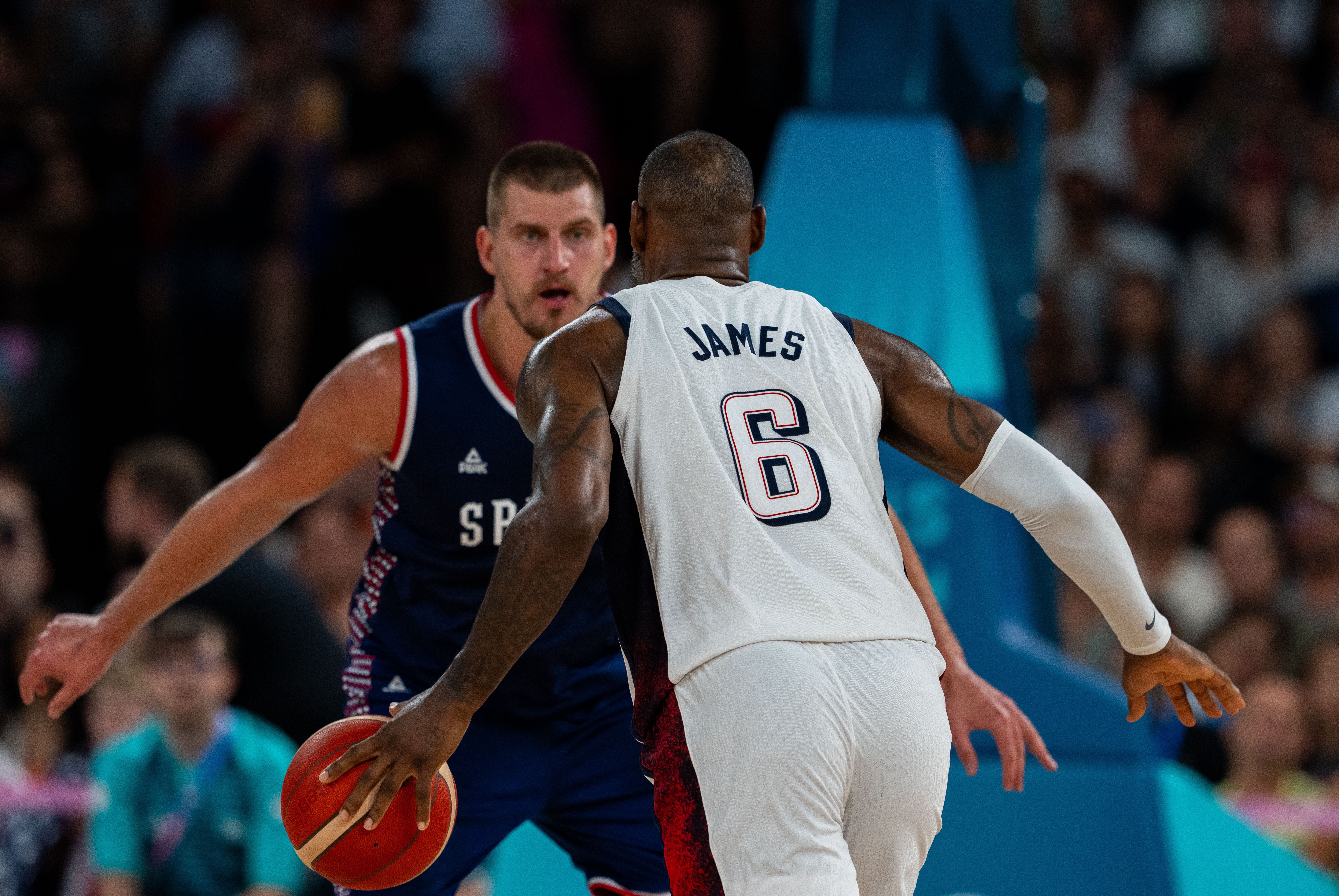 统计-LBJ:我打过总决/奥运/高中赛 24年打塞尔维亚&约基奇最令人难忘