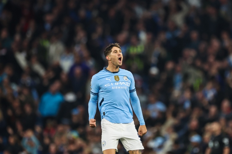 历史结果查询-法尔克：斯通斯并不是拜仁今夏中后卫引援的首选，但会关注